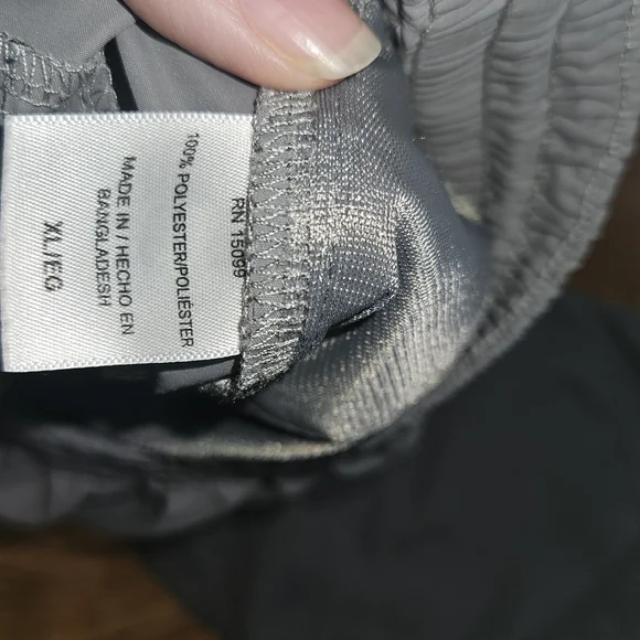 Nordictrack Men's Gray Athletic Wind Pants with Black Stripe. Xl - Picture 5 of 9